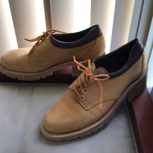 REDUCED Guess Nobuck Panama